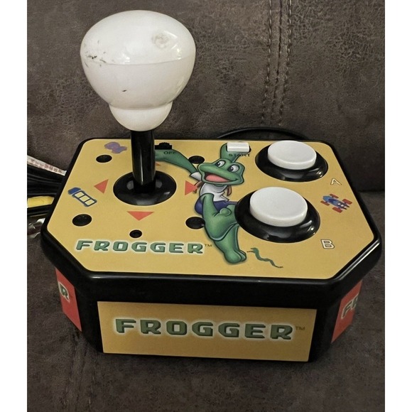 Namco Plug 'N Play Mini PAC-Man 5-in-1 Tv Game & Frogger Arcade TV Plug-n-Play - Picture 2 of 9